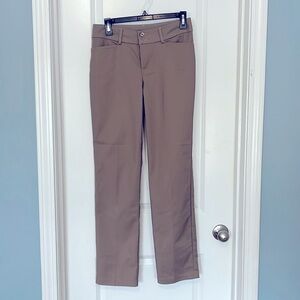 Lee straight leg mid rise khaki trousers. Size 4.